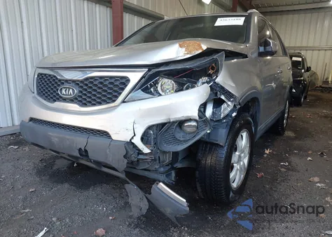 2013 Kia Sorento Lx z USA, uszkodzony, nr VIN 5XYKT3A64DG401359